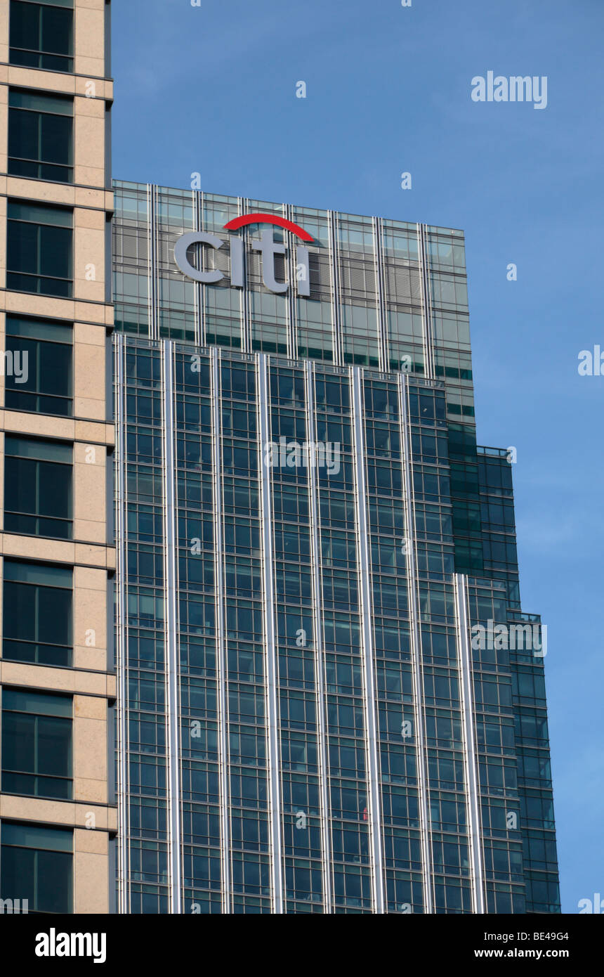 The Citibank building in the Canary Wharf district of the London ...