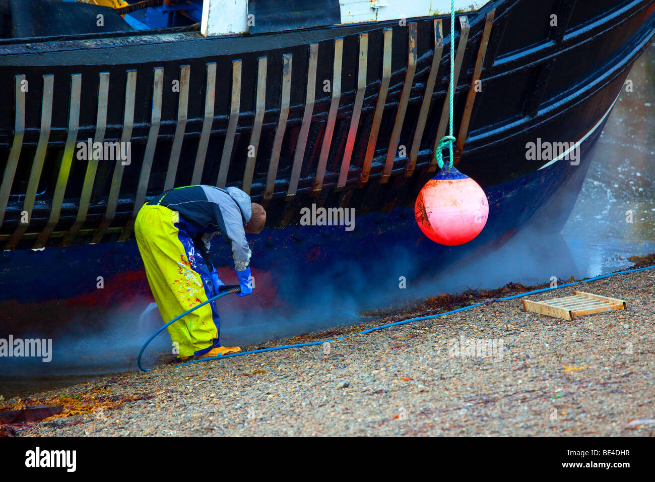 Cleaning boat uk hires stock photography and images Alamy