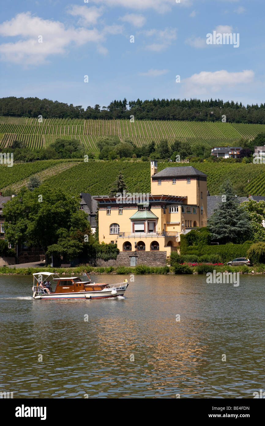 View of an old villa, district of Traben, Traben-Trarbach, Mosel river, district Bernkastel-Wittlich, Rhineland-Palatinate, Ger Stock Photo