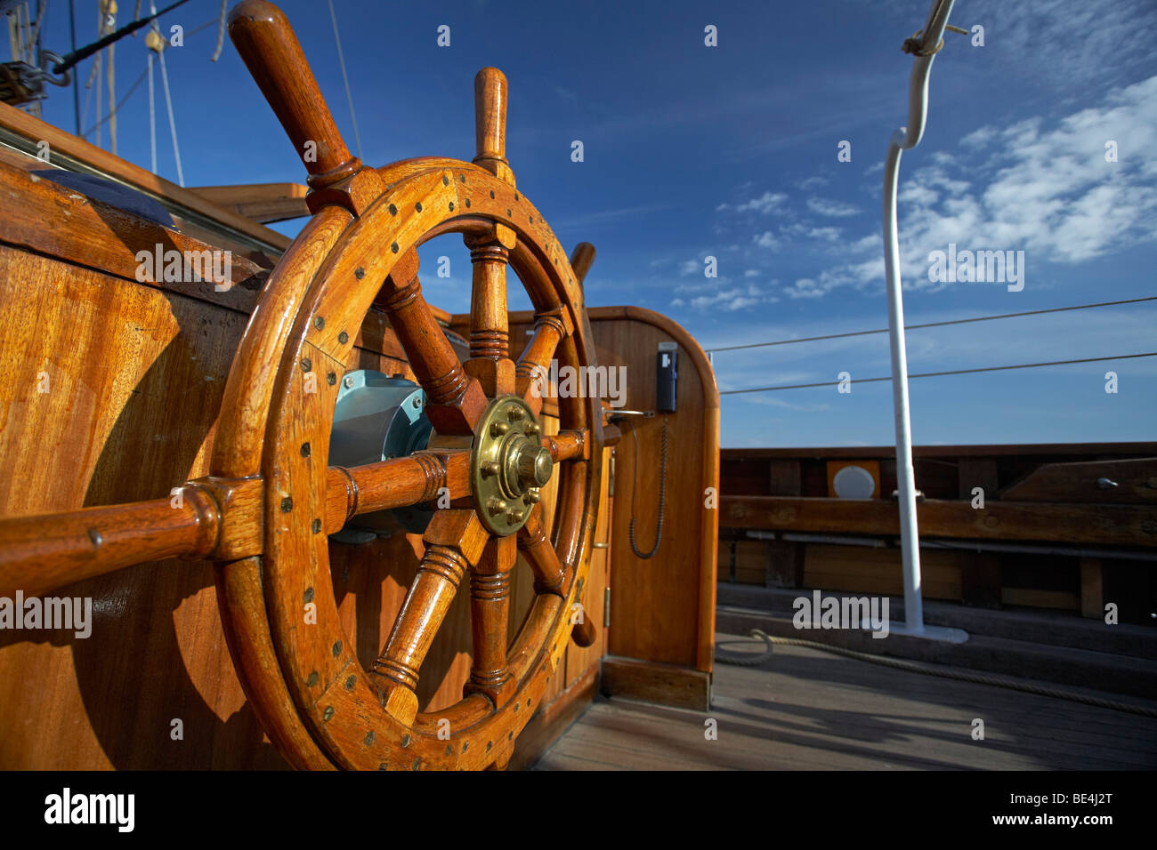 Steering wheel, sailing boat, tradional sailboat Stock Photo Alamy