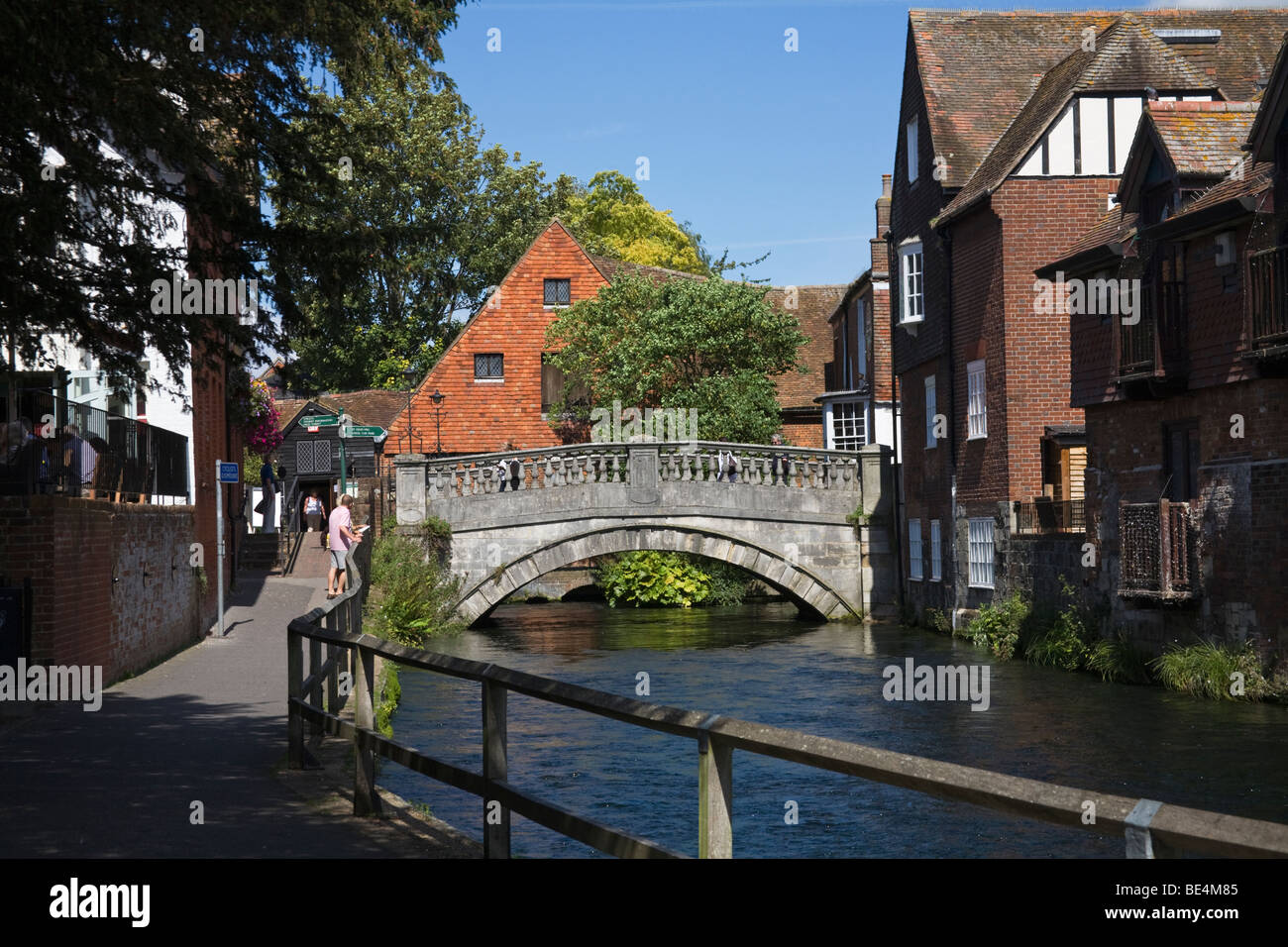 Winchester Stream Deutsch