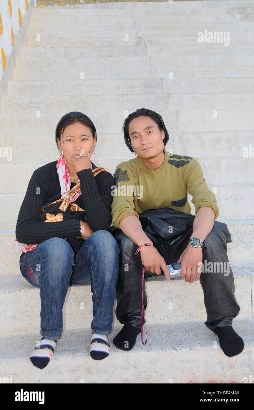 Young Ladakhi couple, Leh, Ladakh, Northern India, the Himalayas, Asia Stock Photo