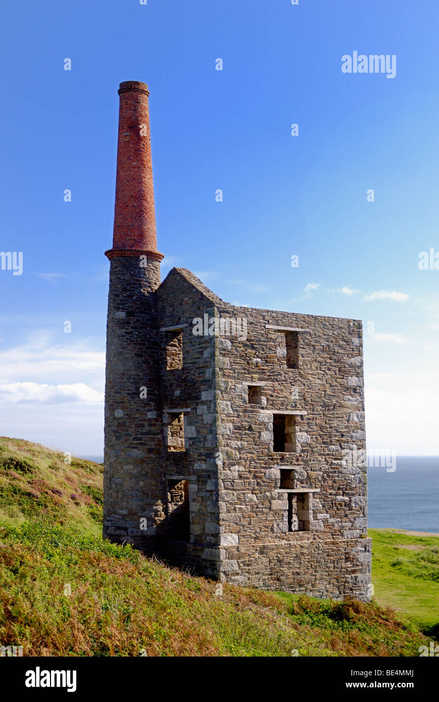 The ruins of a Cornish tin mine by the sea Stock Photo