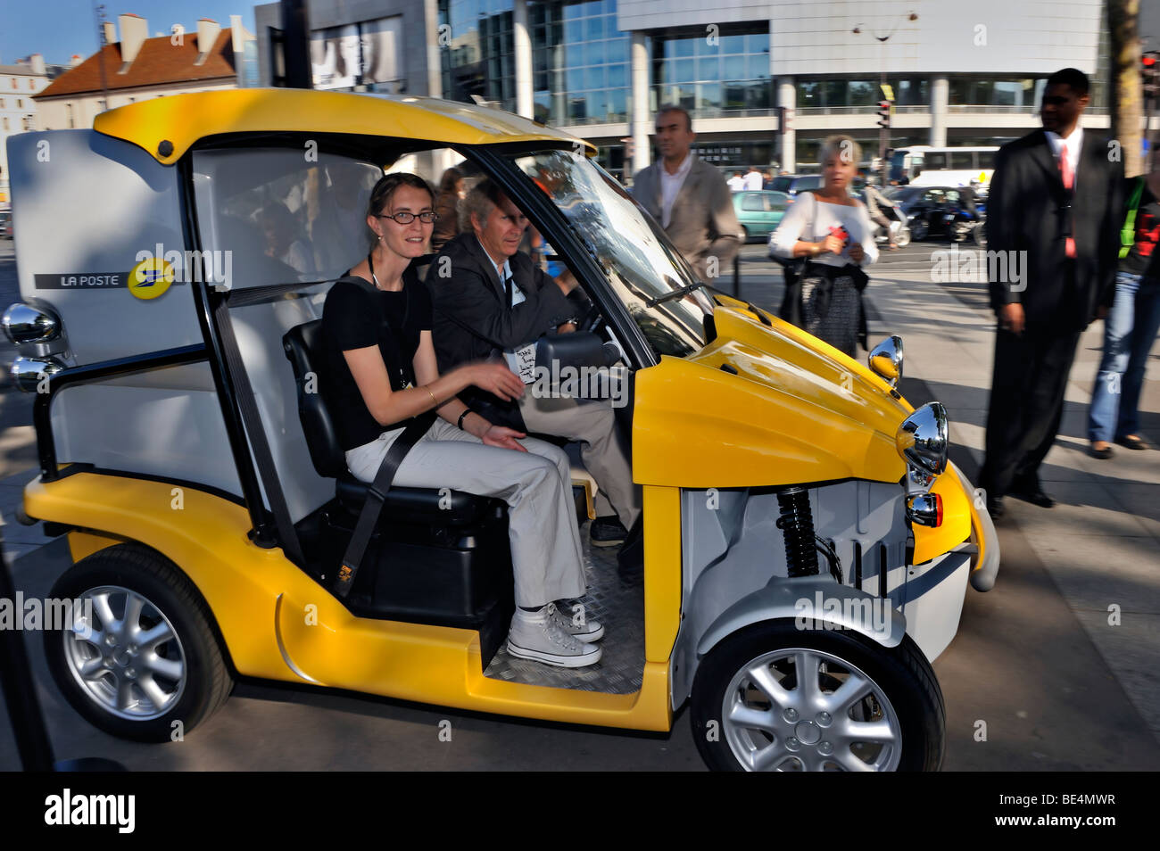 Paris, France, People Visiting Alternative Transportation Show, "La Poste", Driving Electric