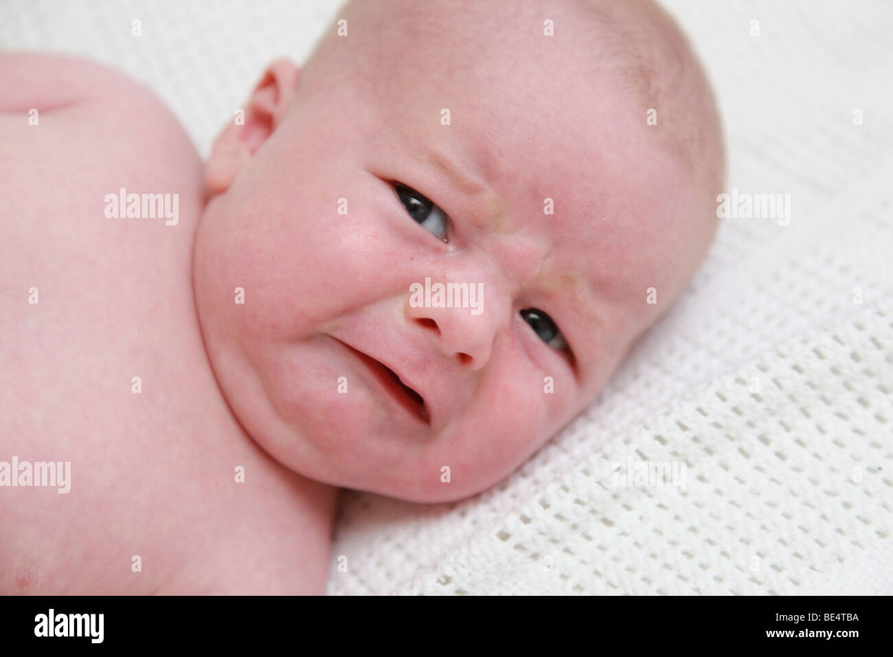 5 week hotsell old baby crying