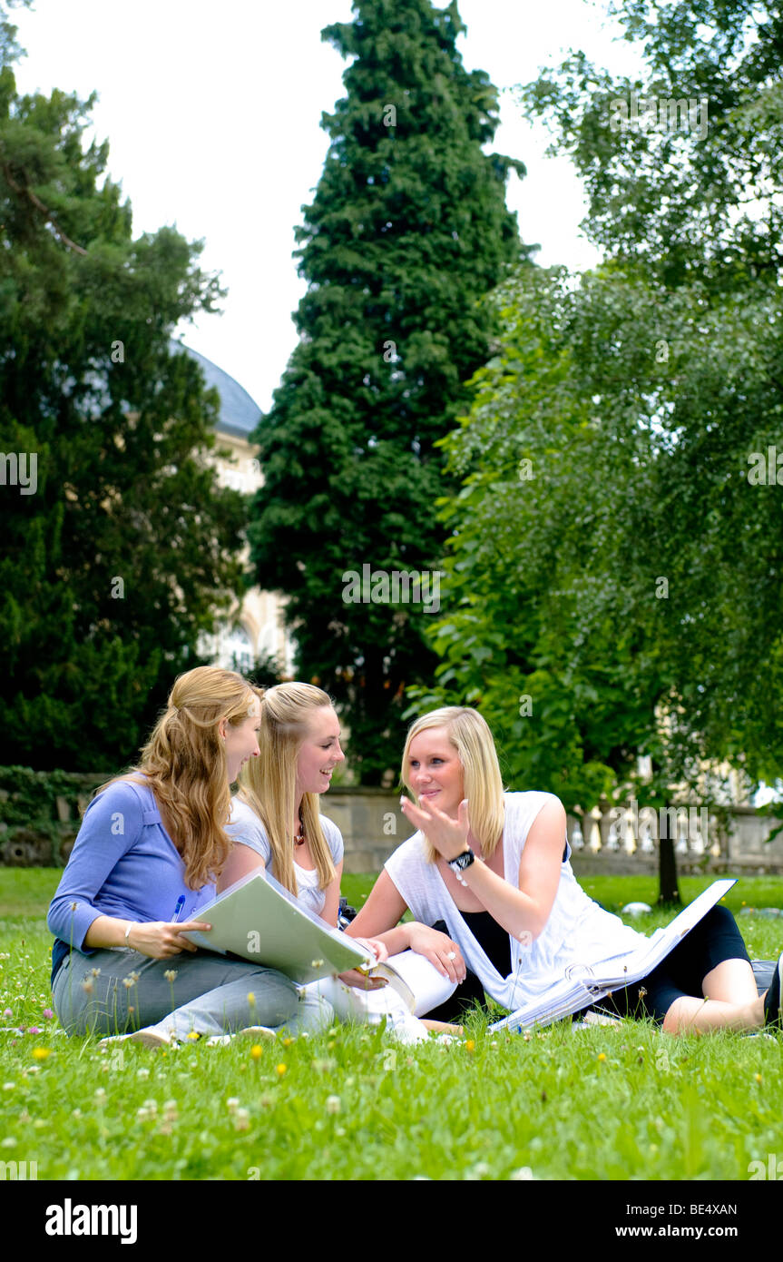 Students at the University of Hohenheim, in Hohenheim Castle Park, Hohenheim, Baden-Wuerttemberg, Germany, Europe Stock Photo