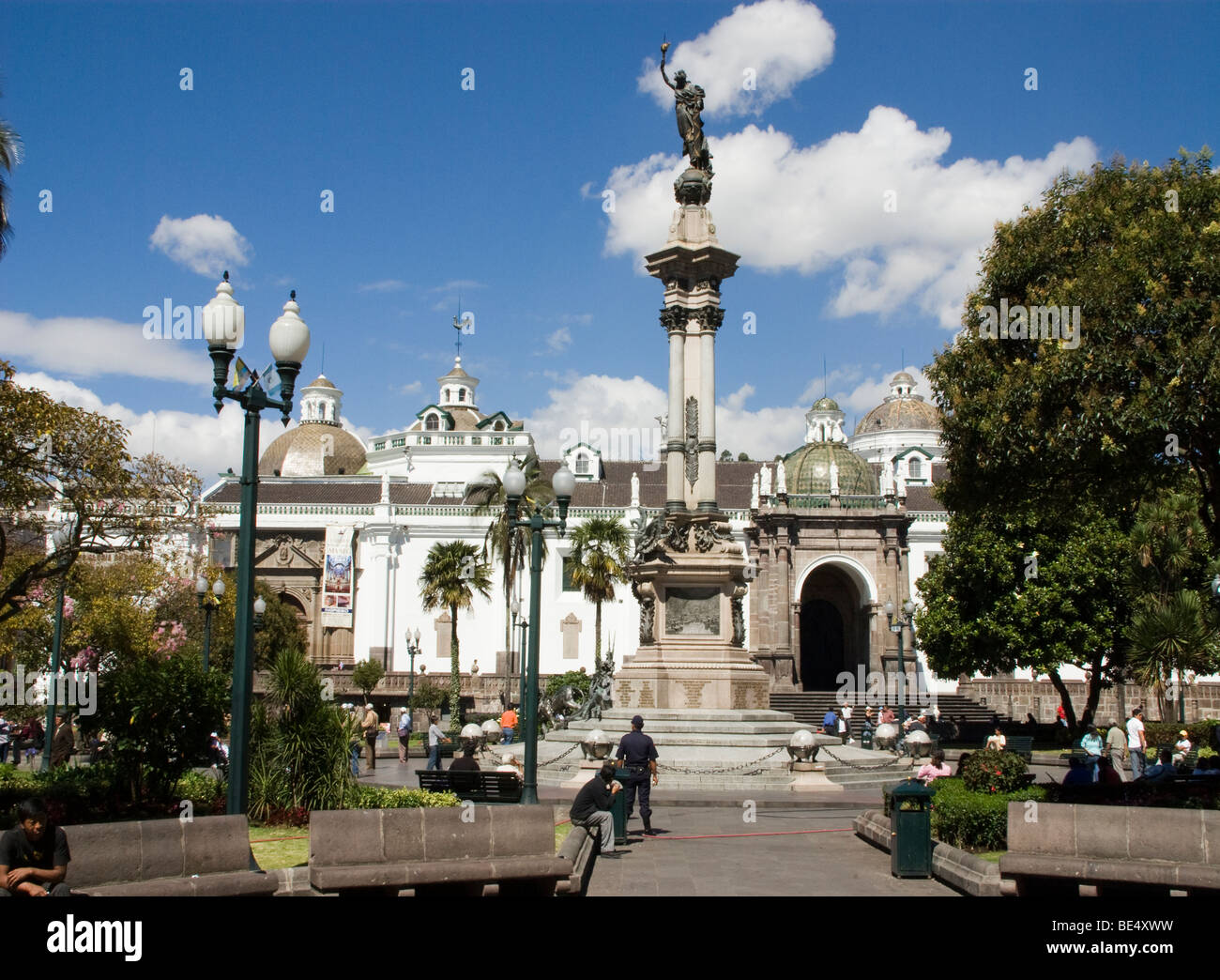 Ecuador. Quito. Historical Center. Square of Independence or Grande. Cathedral and monument to the Heroes of Independence. Stock Photo