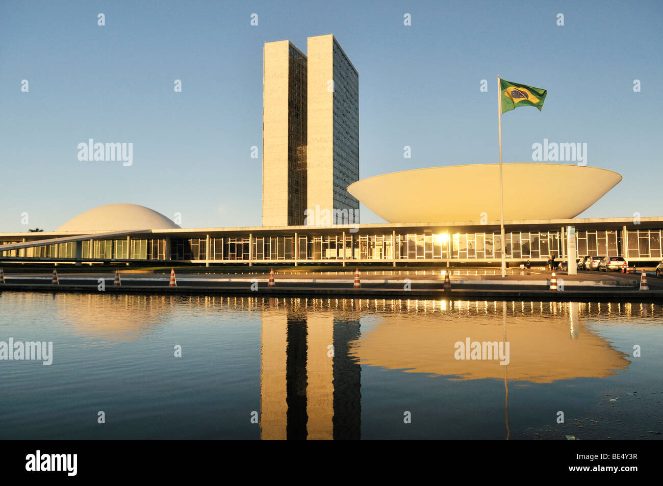 Nacional Congress Congresso building, by architect Oscar Niemeyer, Brasilia, Distrito Federal state, Brazil, South America Stock Photo
