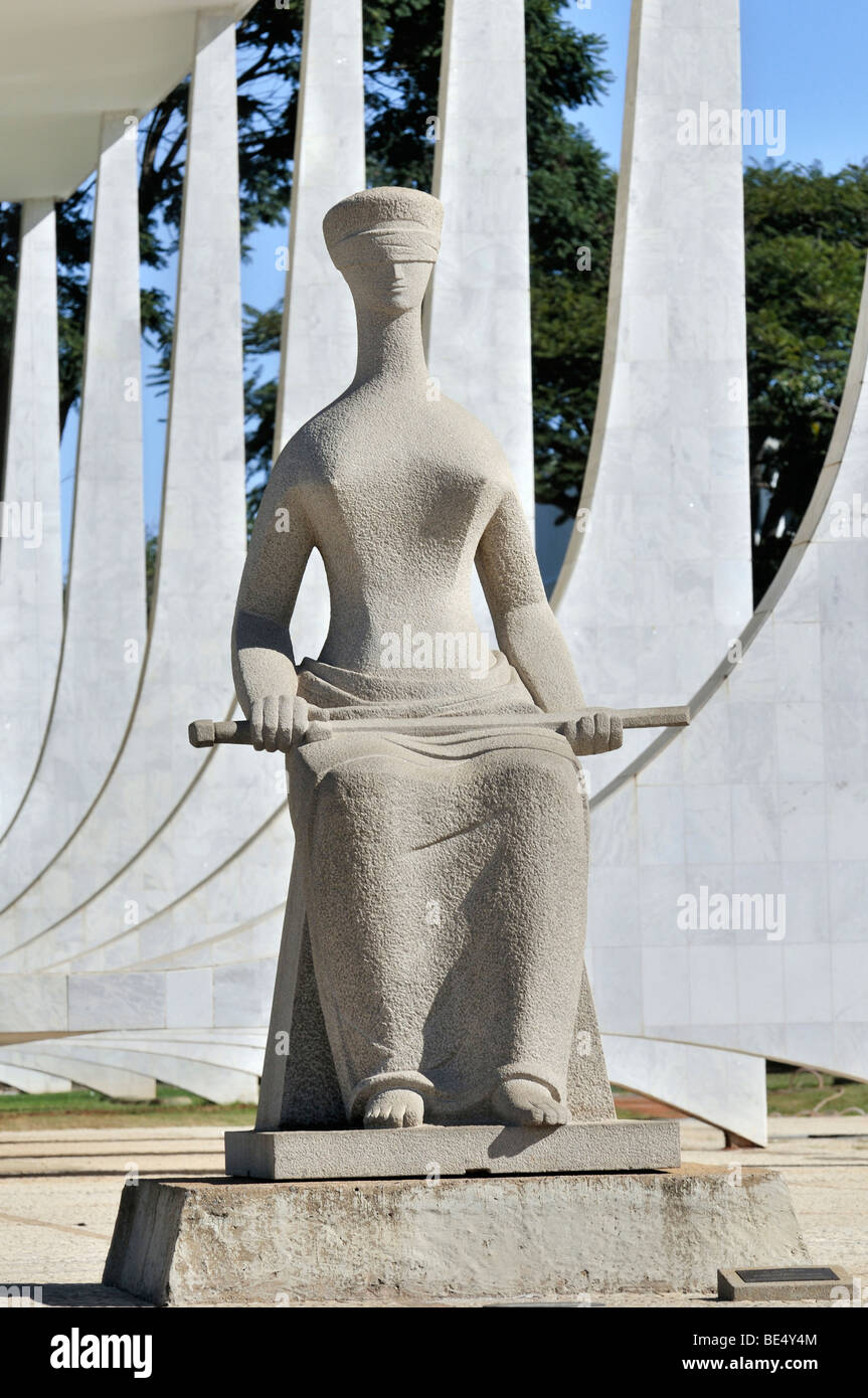 Statue of a blindfolded Justice in front of the building of the Brazilian Supreme Court, architect Oscar Niemeyer, Brasilia, Di Stock Photo