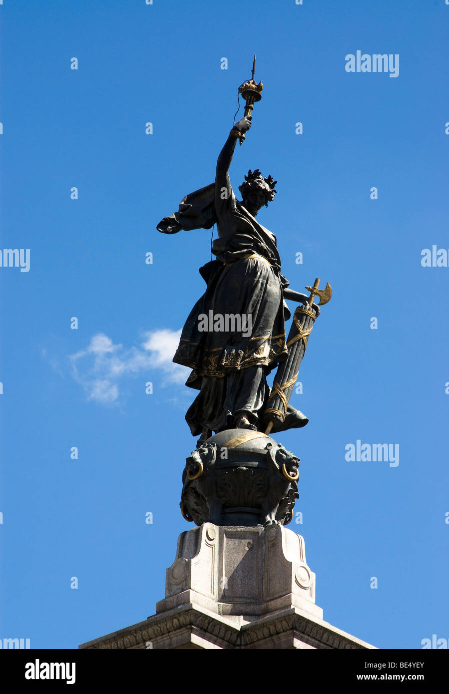 Ecuador. Quito. Historical Center. Square of Independence or Grande. Monument to the Heroes of Independence. Stock Photo