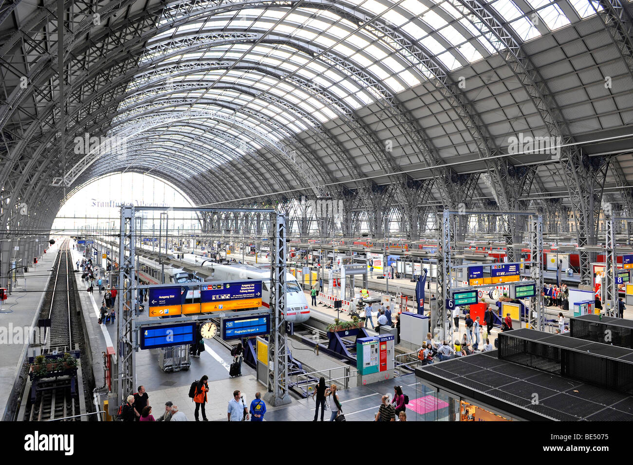 Central railway station Frankfurt am Main, interior view, Hesse, Germany, Europe Stock Photo