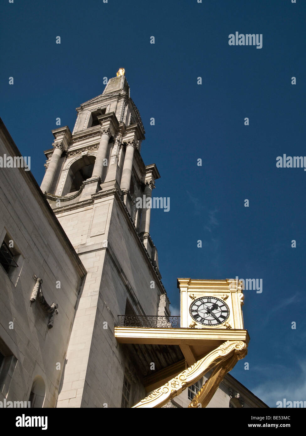 Leeds clock tower hi-res stock photography and images - Alamy