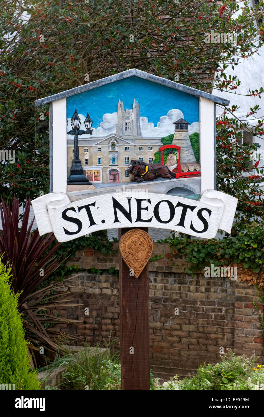 Sign as you enter the Cambridgeshire town of St Neots Stock Photo