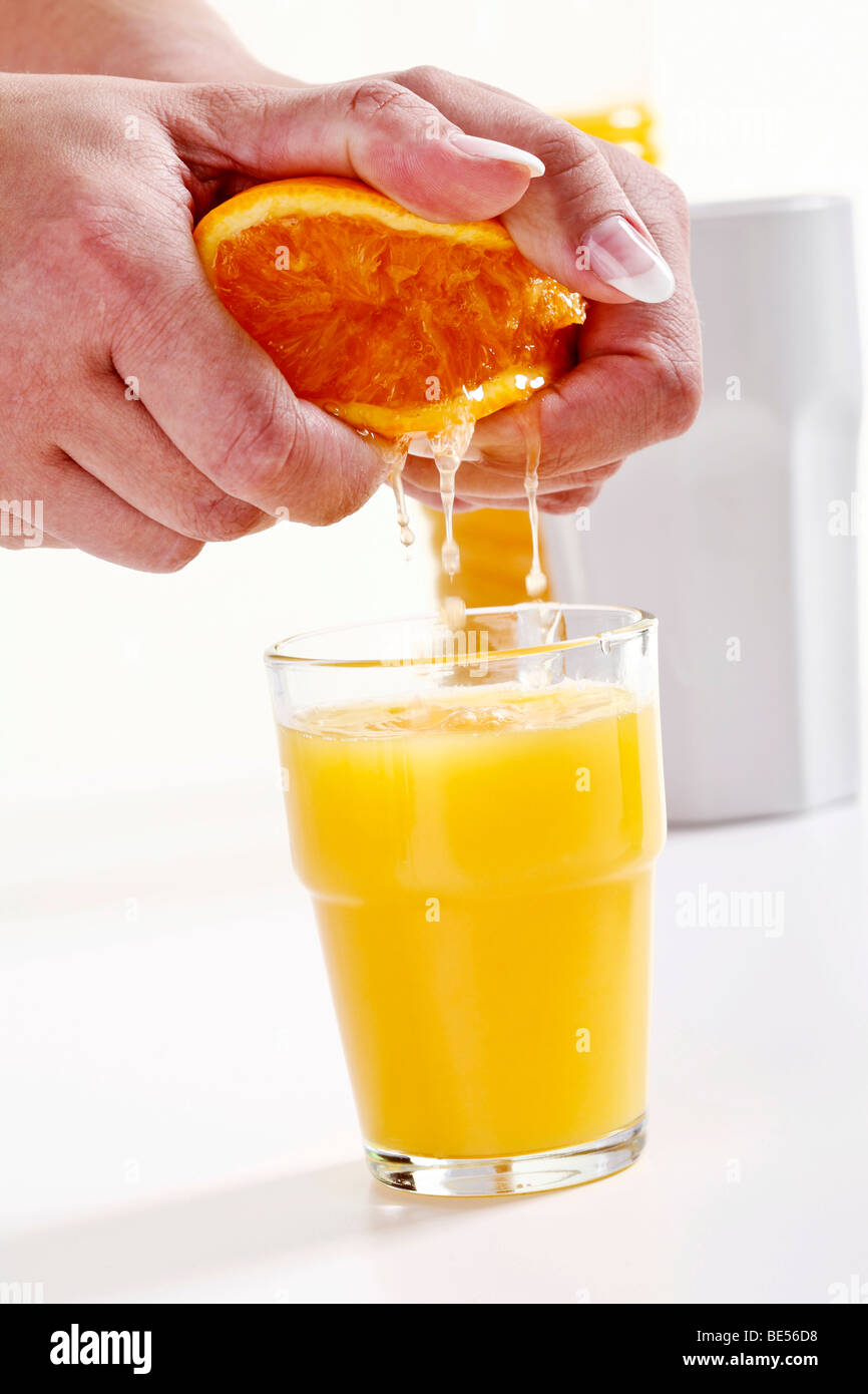 Reutter Porzellan Orangensaft Fresh Fresh Orange Juicing Set Puppenstube 1:12 