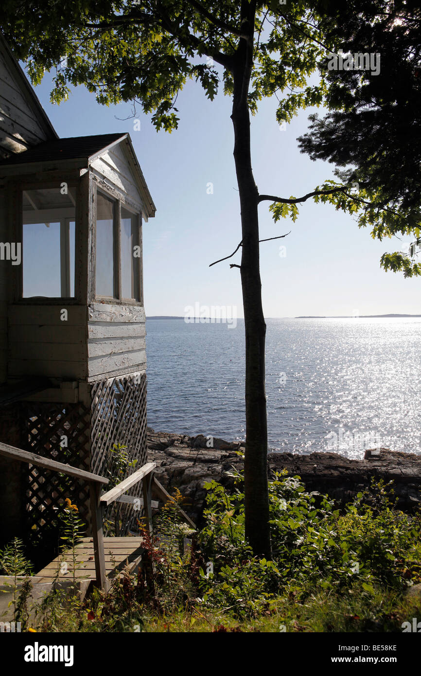 Oceanfront Cottage Camden Maine Stock Photo 25932130 Alamy