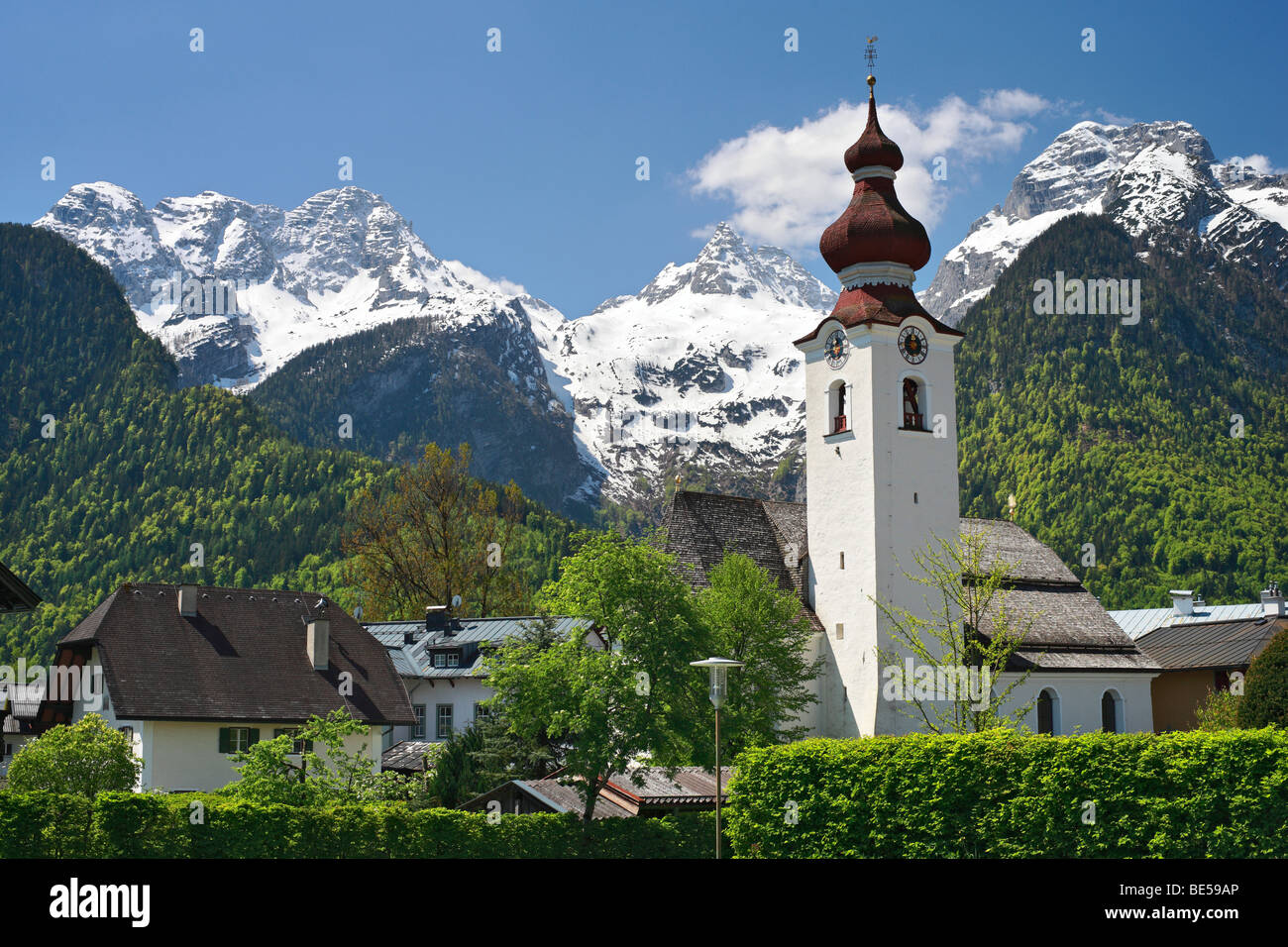 Lofer, parish church, Loferer Steinberge massif, Mt. Ochsenhorn, Mt. Reifhorn, Salzburger Land, Austria, Europe Stock Photo