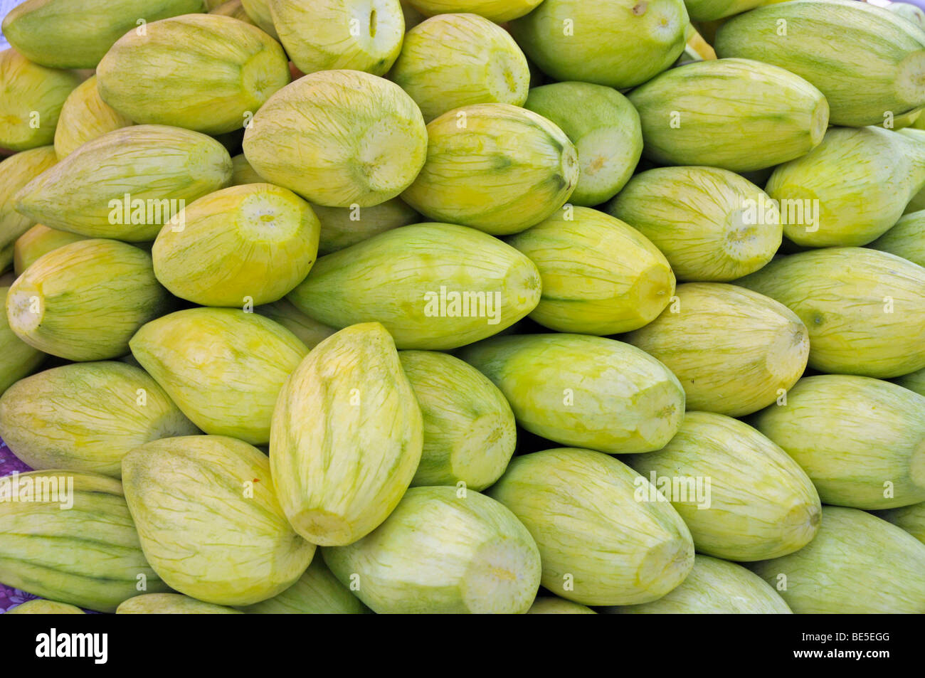 Peeled Mangos (Mangifera indica), Thailand, Asia Stock Photo