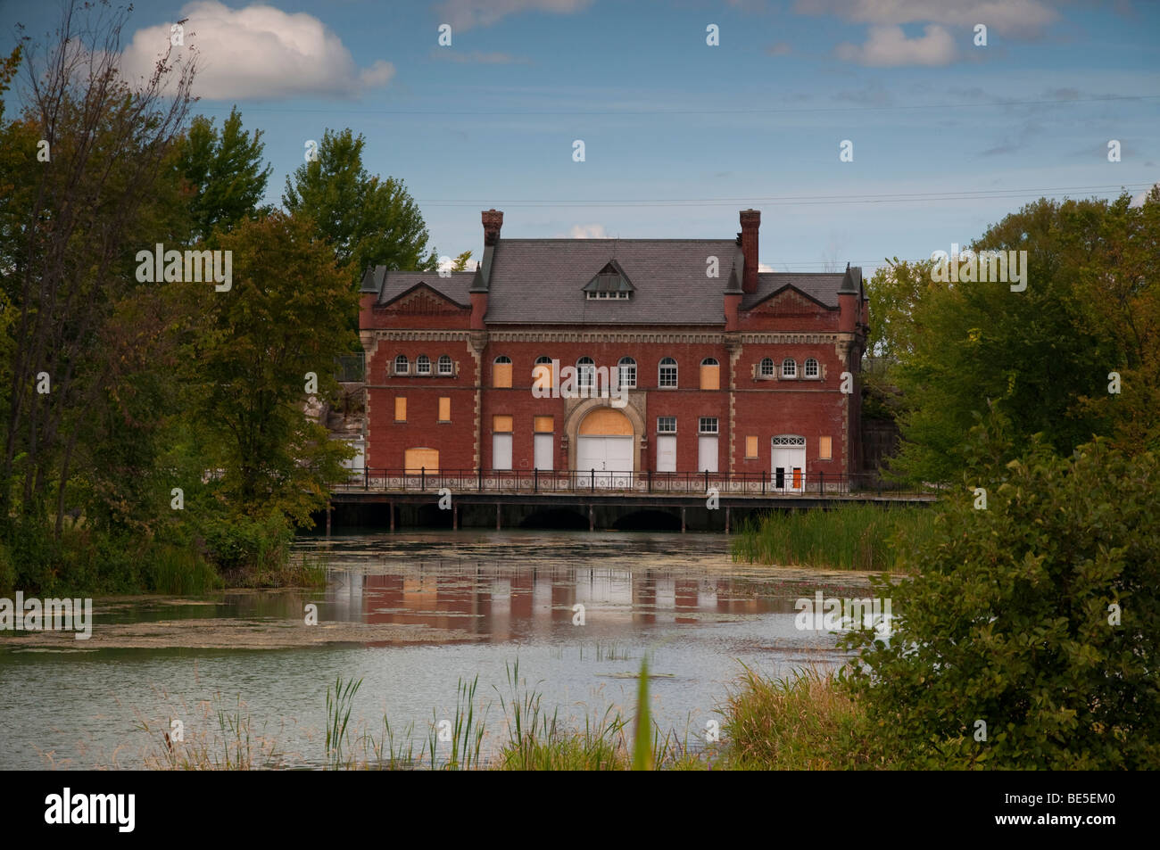 An abandoned hydro electric generating station along the Soulange Canal in Quebec Stock Photo