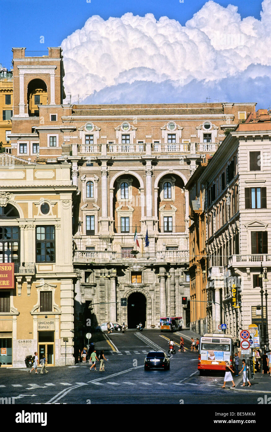 Piazza Venezia, Via IV Novembre, Rome, Lazio, Italy, Europe Stock Photo