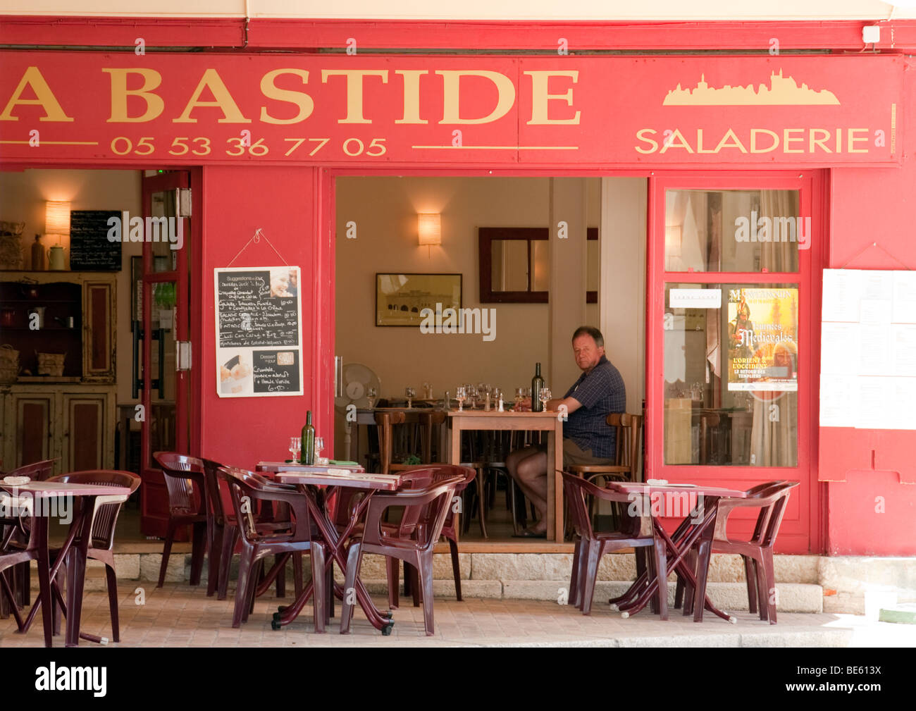 Europe cafe, drinking wine hi-res stock photography and images - Alamy