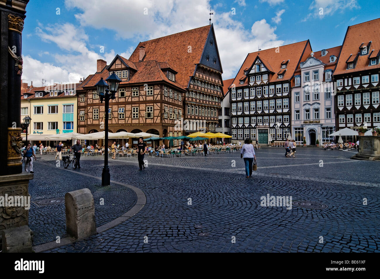 Market square with the Baeckeramtshaus baker's guild house and the Knochenhaueramtshaus butcher's guild house, Hildesheim, Lowe Stock Photo