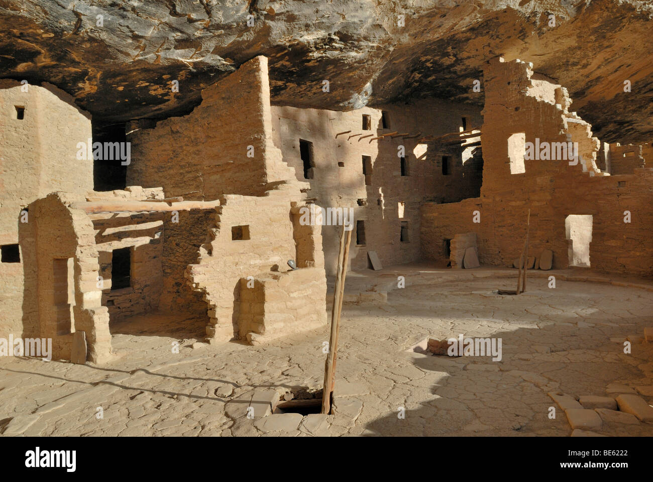 Historic habitation and cult site of the Ancestral Puebloans, Spruce Tree House, detail, in evening light, about 1200 AD, Mesa  Stock Photo