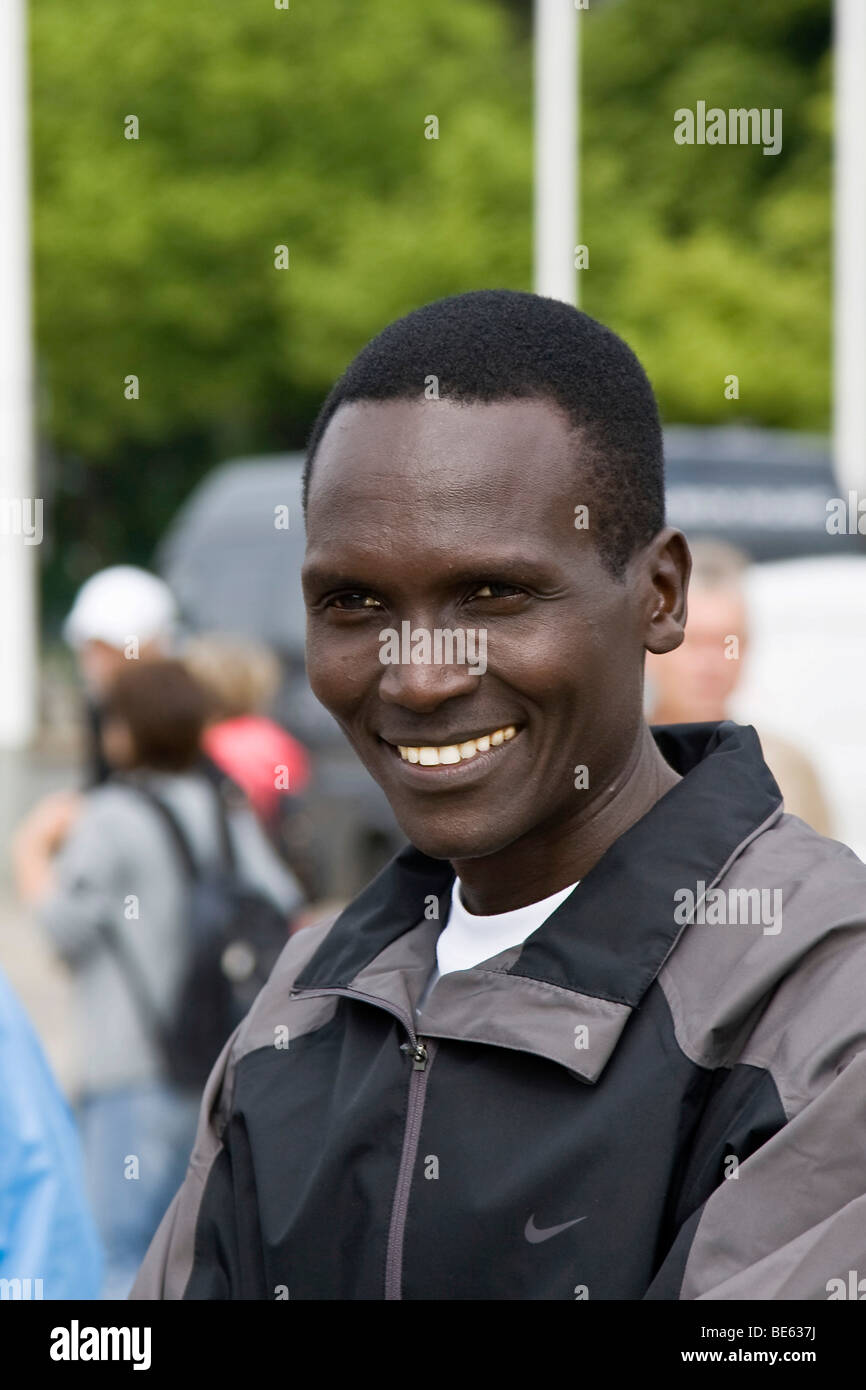 Paul Tergat, Kenyan long distance runner and former holder of the world record in the 10, 000-meter run, the half marathon and  Stock Photo