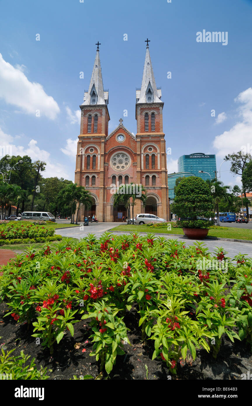 Nha tho duc ba katholische kirche hires stock photography and images