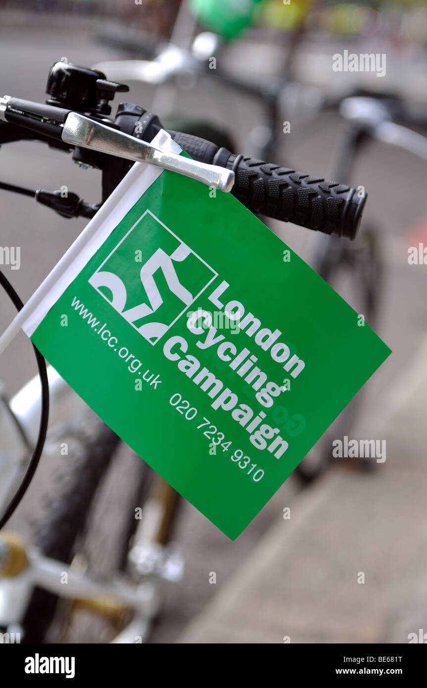London Cycling Campaign flag on bicycle Stock Photo