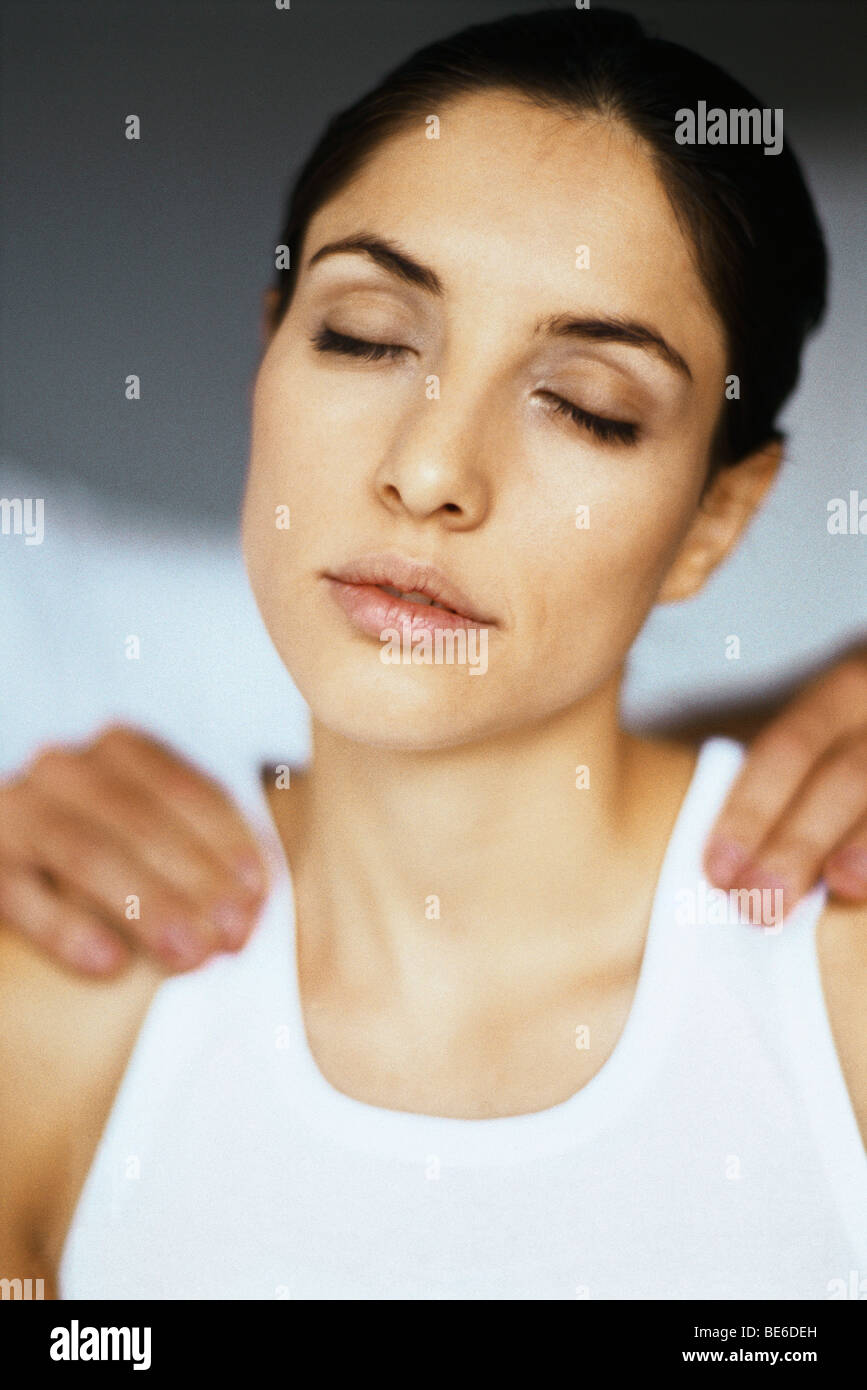 Shoulder tilted hires stock photography and images Alamy