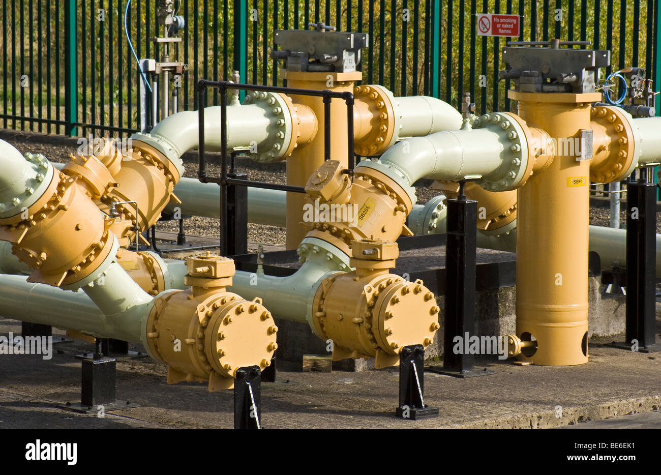 Gas distribution network hires stock photography and images Alamy