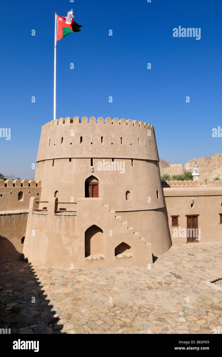 Historic adobe fortification Mahadah fort or castle near Buraimi, Hajar al Gharbi Mountains, Al Dhahirah Region, Sultanate of O Stock Photo