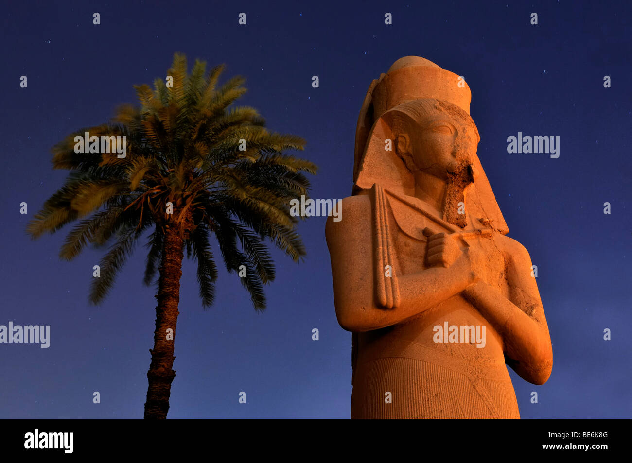 Egypt luxor temple of karnak statue of ramses ii hi-res stock ...