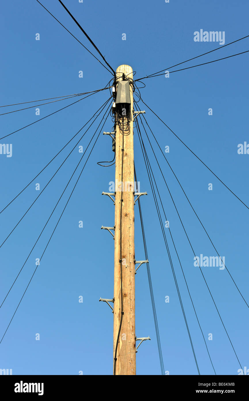 Typical English overhead line tower for low-voltage lines, England, United Kingdom, Europe Stock Photo