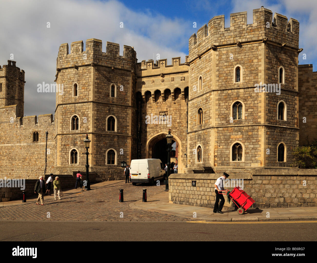 Windsor Castle main entrance Stock Photo - Alamy