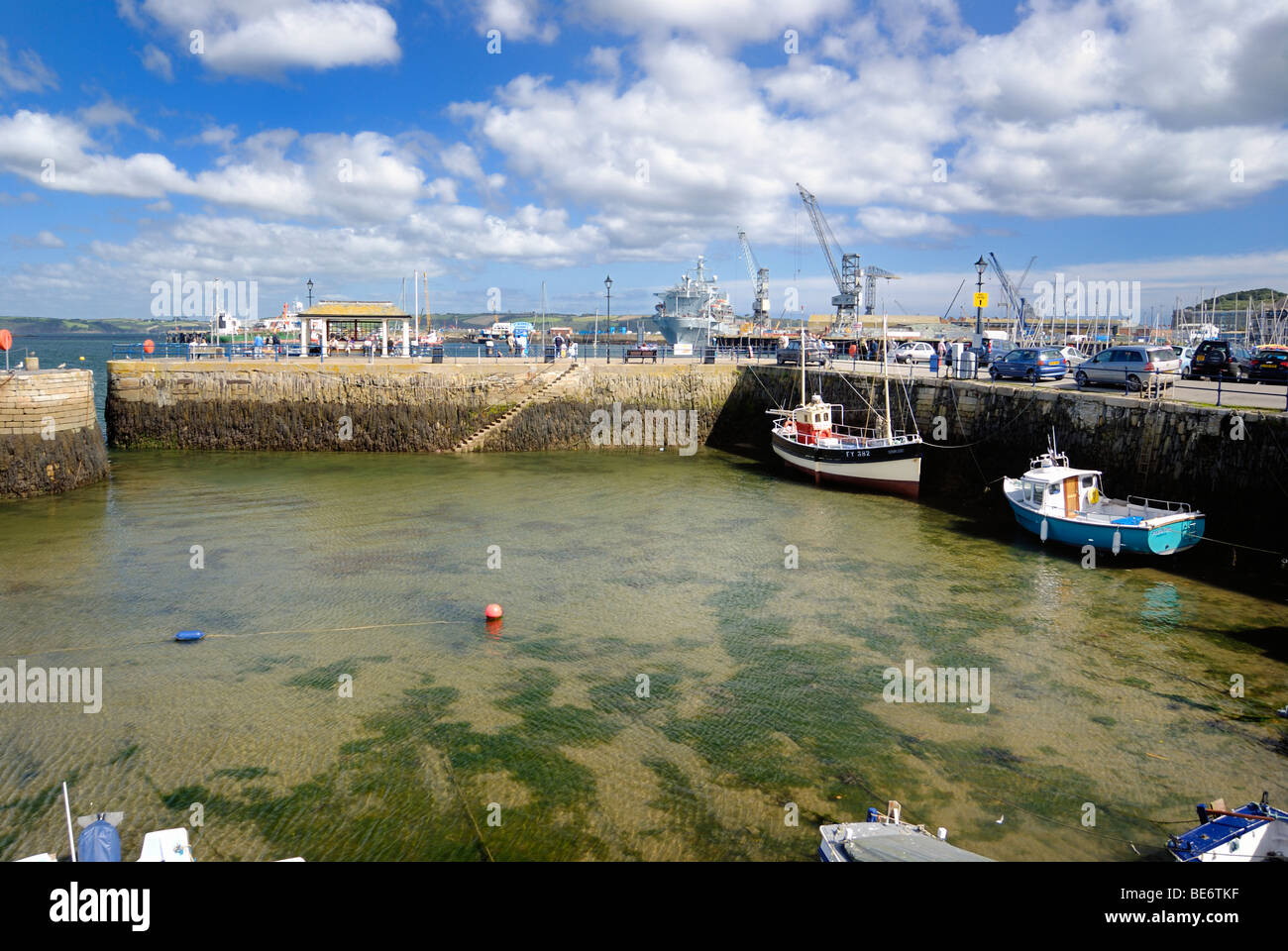 Boat dock at low tide hi-res stock photography and images - Alamy