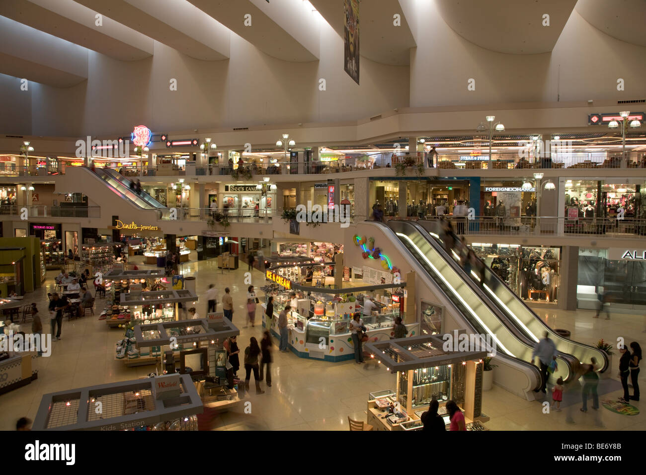 Shopping Mall Interior And Shops Los Angeles California USA Stock Photo: 25968667 - Alamy