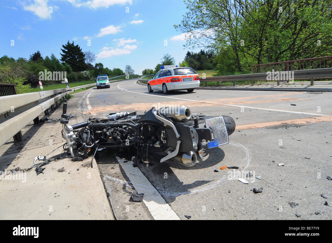 Motorcycle gutted by fire, fatal motorcycle accident on the K 1059 Hoefingen between Hoefingen and Gebersheim, the victim was h Stock Photo