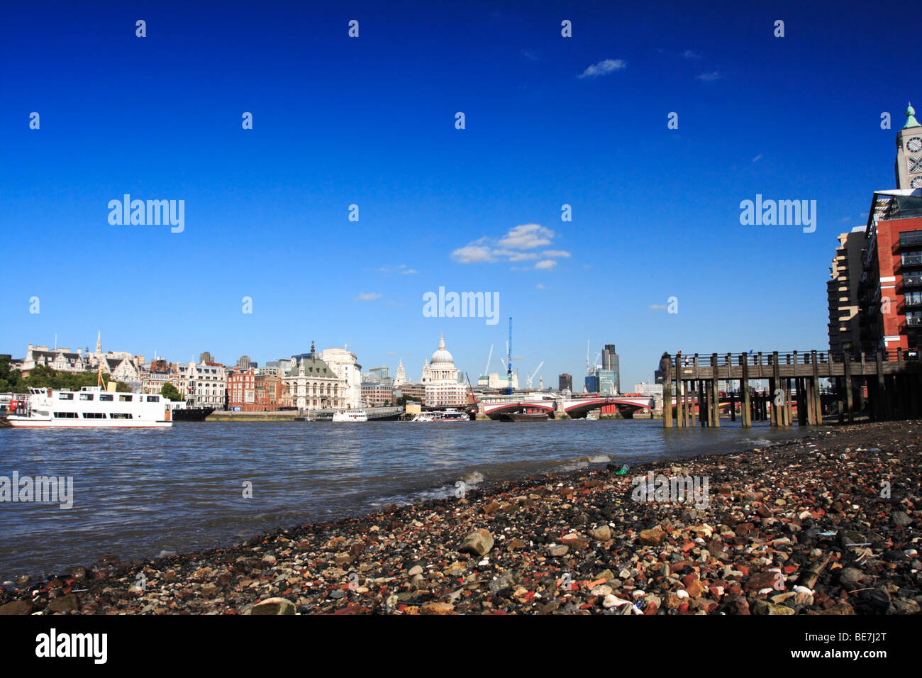 Thames river view from boat hi-res stock photography and images - Alamy