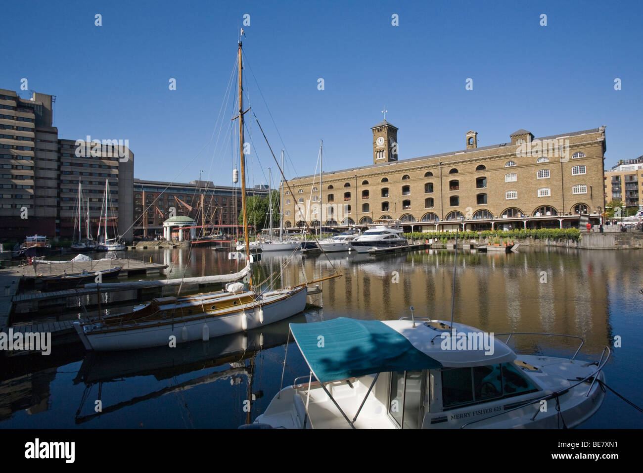 St katherines dock hires stock photography and images Alamy