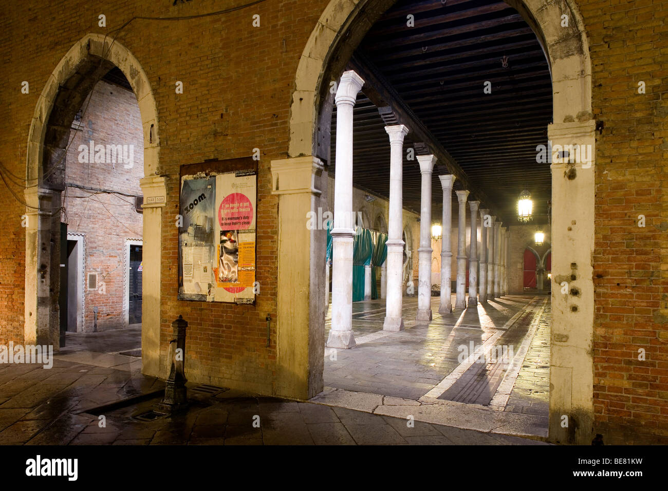 Fish market at night, Mercato del Pesce, Calle de le Becarie o Panataria, Venice, Italy, Europe Stock Photo