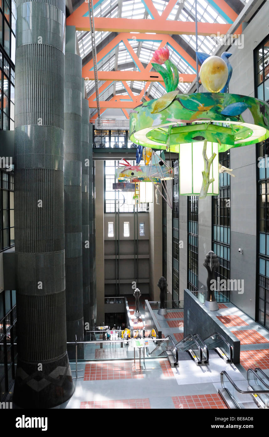 Glass atrium tom bradley wing la central library hi-res stock ...