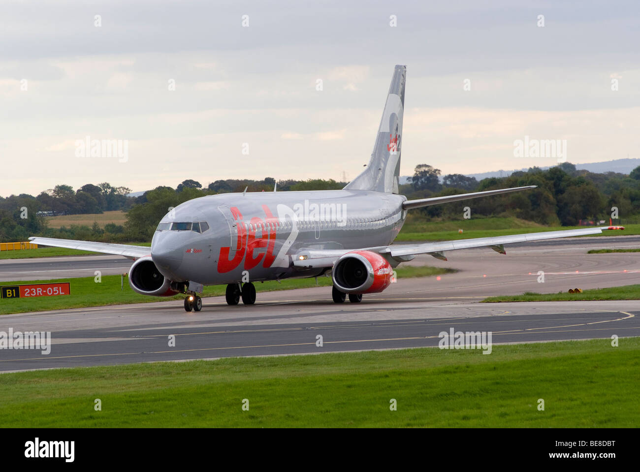Jet2 manchester airport High Resolution Stock Photography and Images