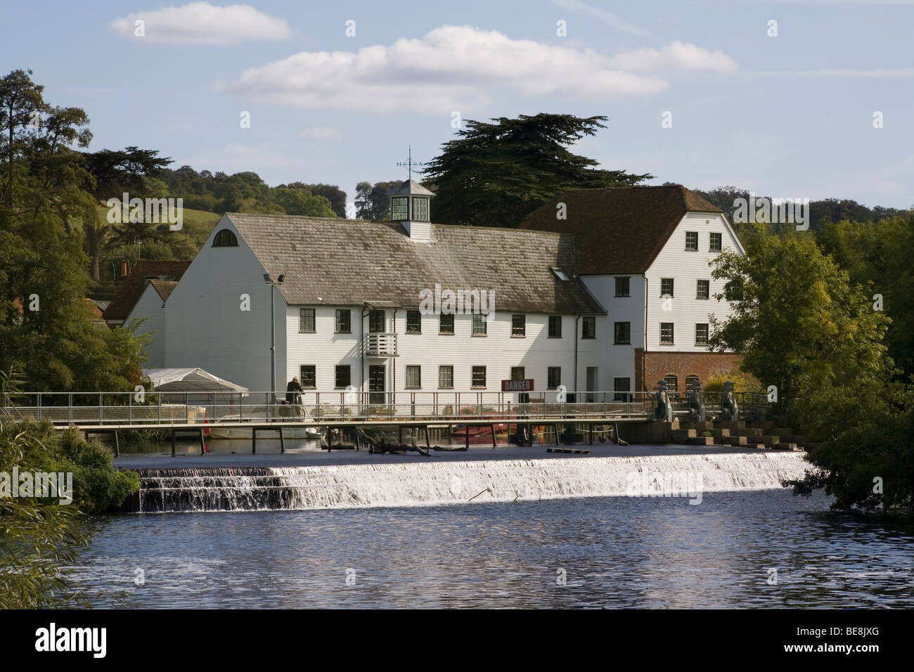 England Buckinghamshire Hambleden Mill & River Thames Stock Photo Alamy