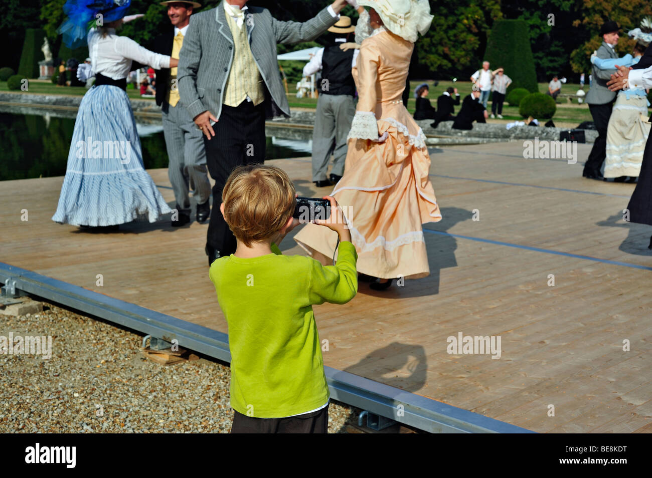 Children traditional costume france hires stock photography and images