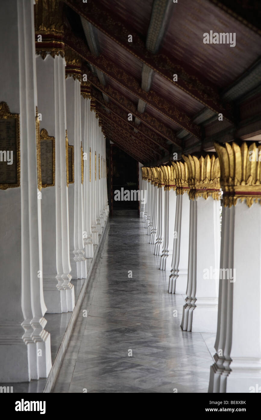 Covered corridor along the wall of the Royal Temple of Wat Phra Kaeo, Bangkok, Thailand, Asia Stock Photo