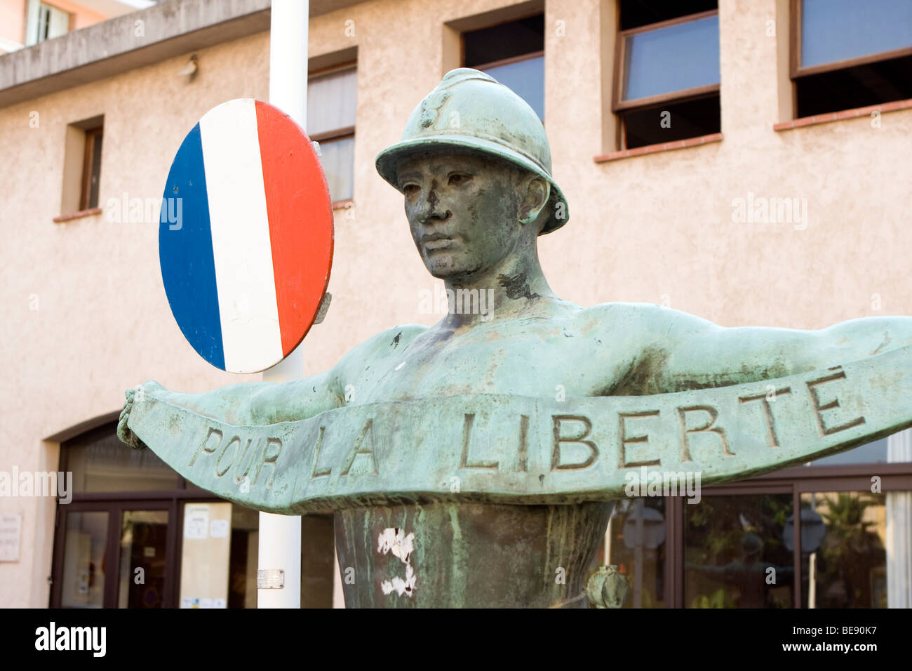 'pour la liberte' (for freedom) - square du Souvenir Francais - French Memorial Square - Saint-Rapael,French Riviera. Stock Photo