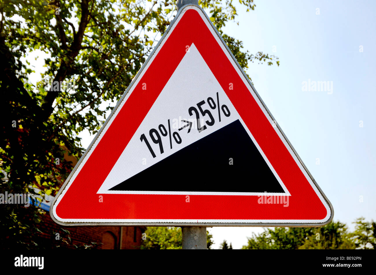 Sign, incline with 19% - 25% gradient, symbolic image for an increase in sales tax Stock Photo