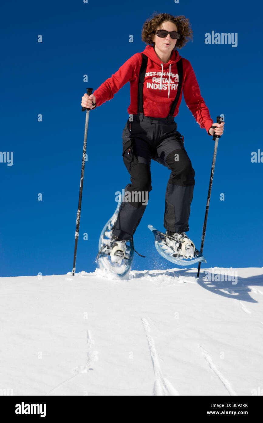 Female snowshoeing hires stock photography and images Alamy