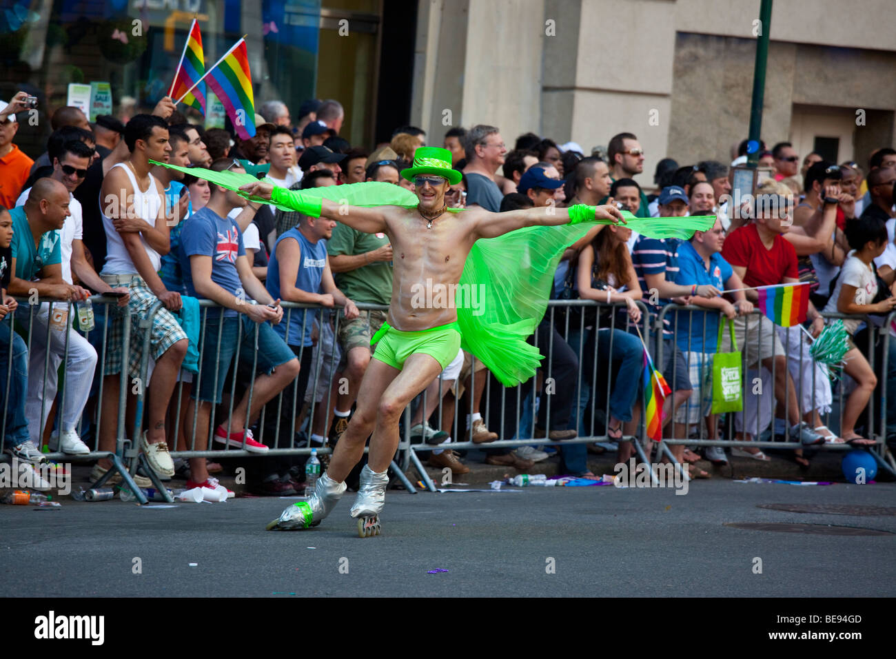 Manhattan gay pride parade Best gay clubs in the midwest